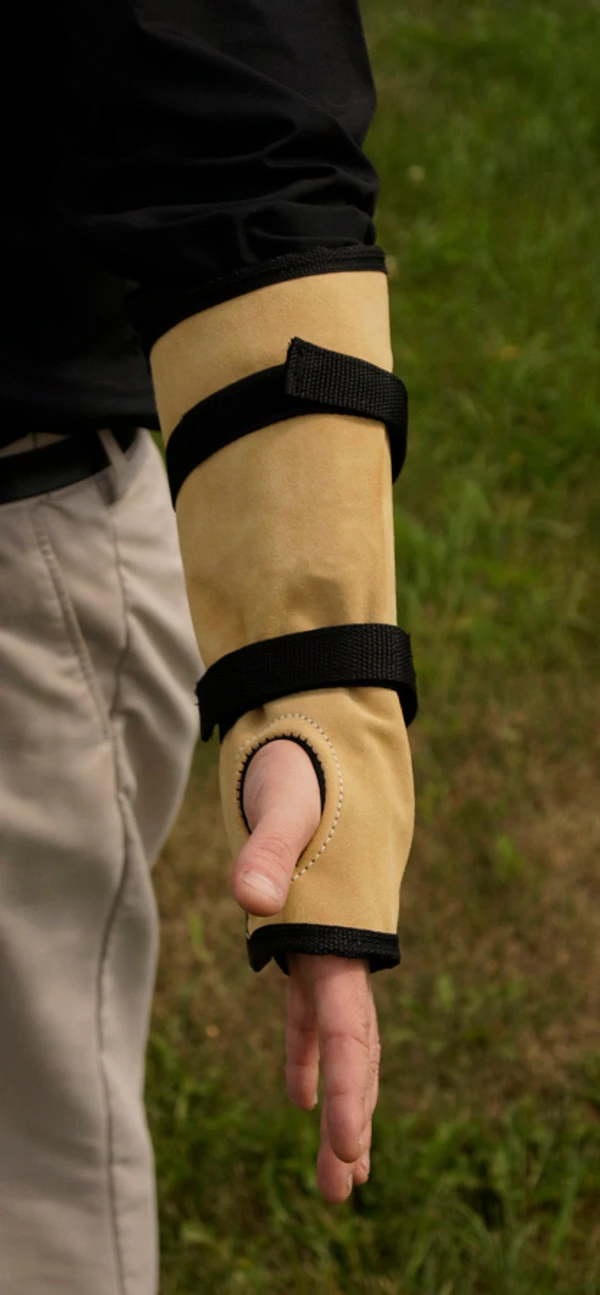 Suede Leather And Neoprene Gauntlet - Image 9